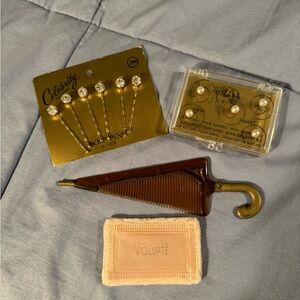 Vintage ladies toiletry items